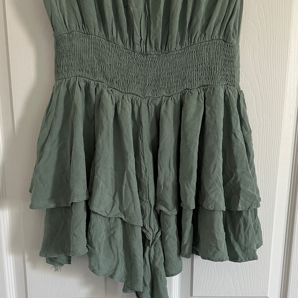 Princess Polly Ruffled Sleeveless Romper - Picture 7 of 13
